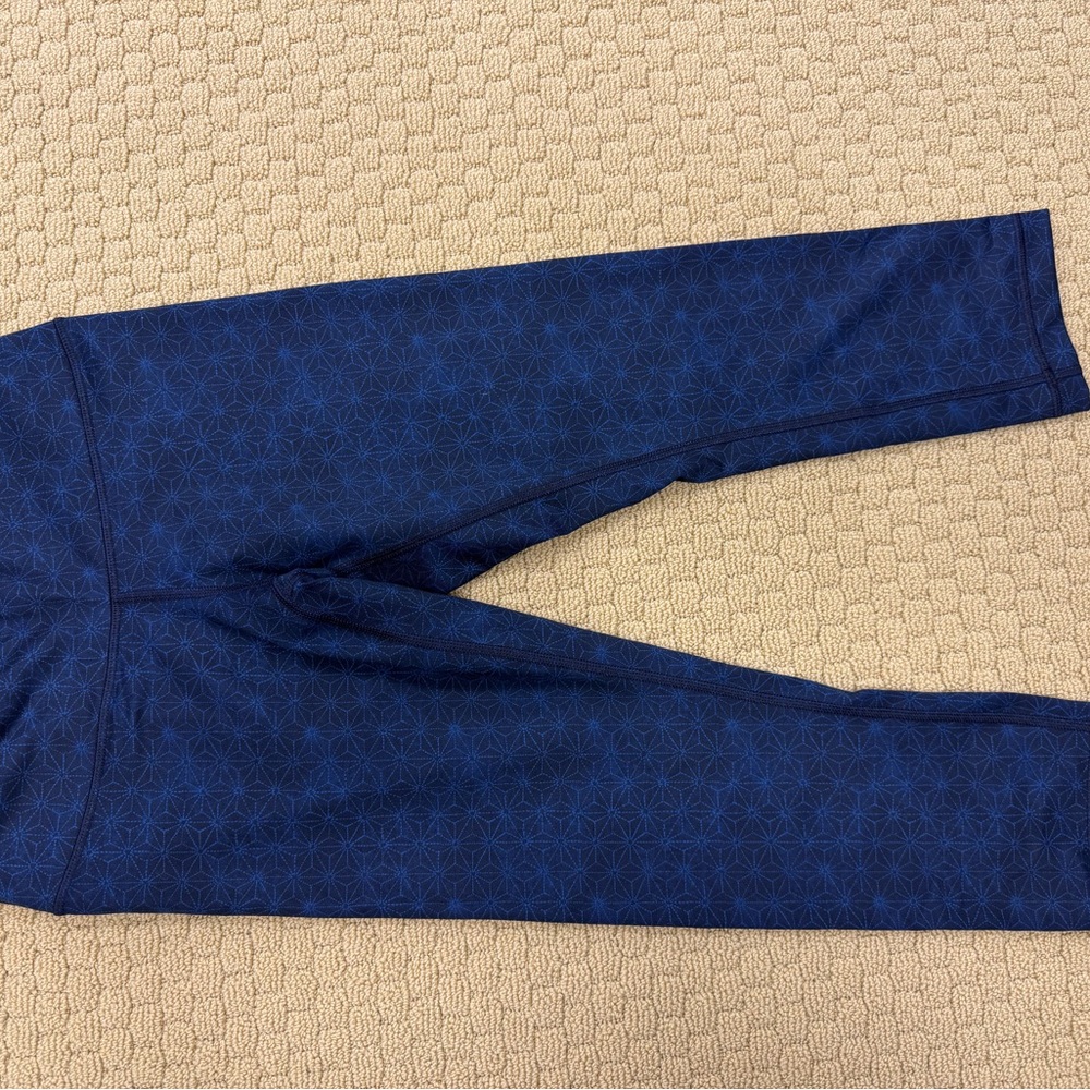 Blue Geometric Pattern Leggings